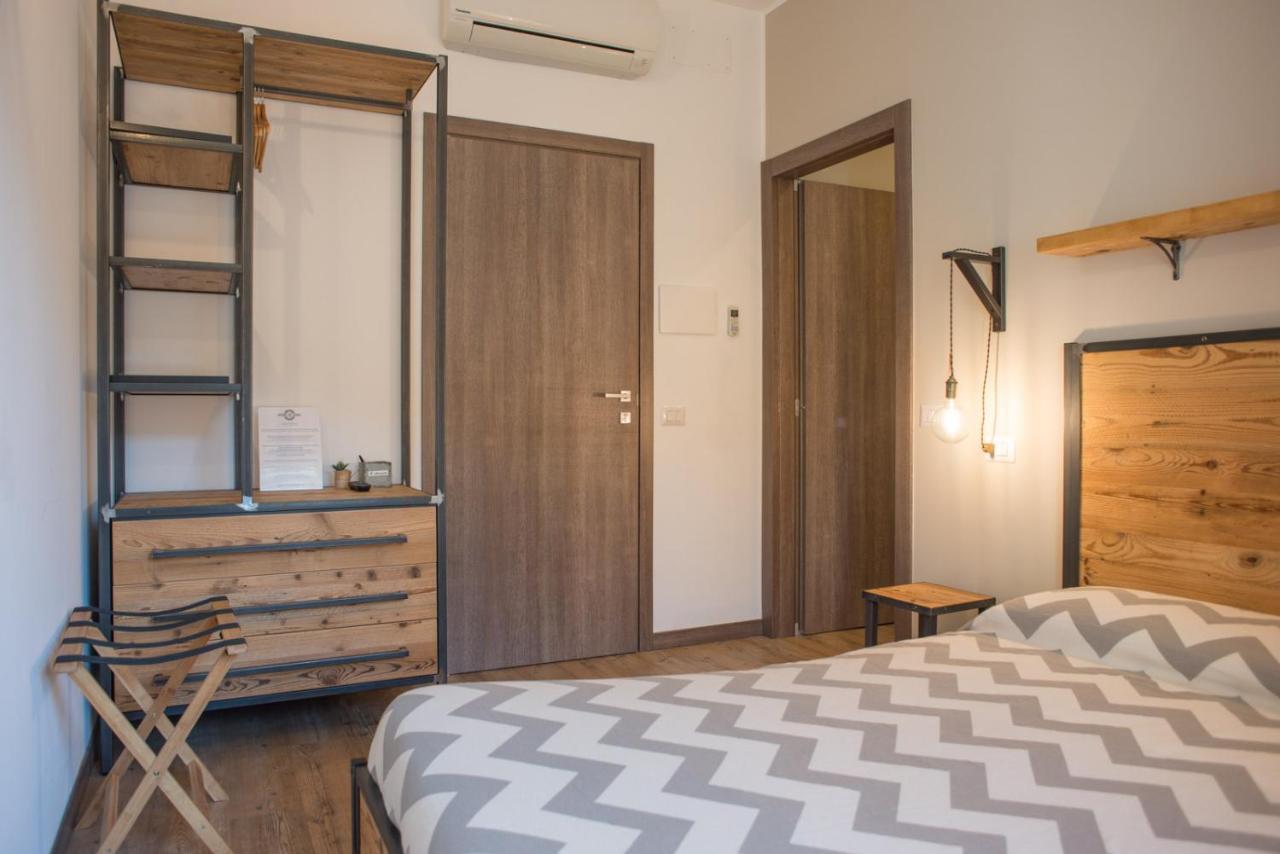Officina Rooms Como Exterior photo